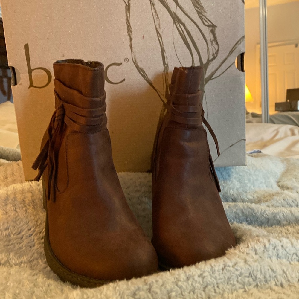 BOC booties size 8